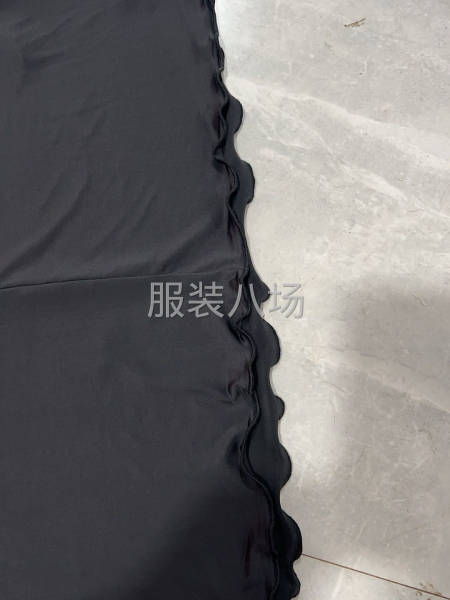 面料是四面弹的，最普通的裙子-第2张图片