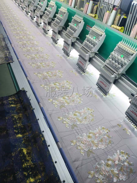 6台500型号12针  4台400型号9针 主营大版绣贴片绣-第2张图片