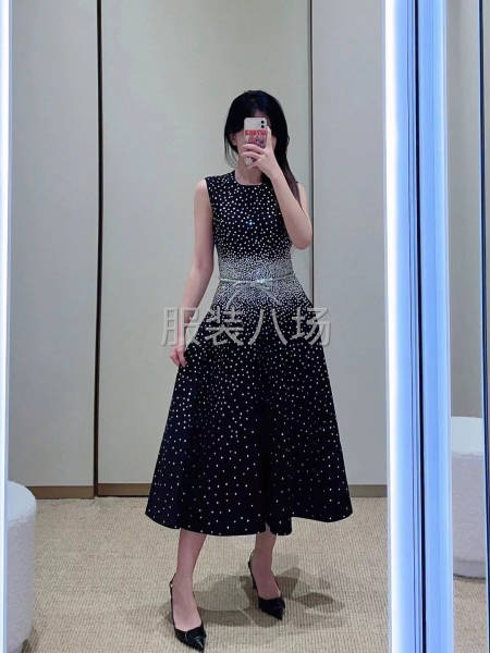 专业收购服饰库存-第5张图片