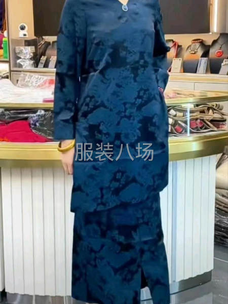招聘藏族服两名-第1张图片