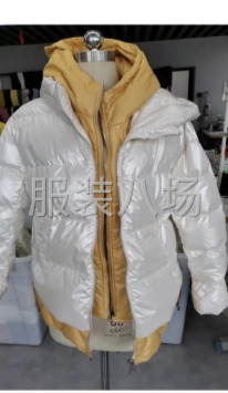 公司自产自销，年销量90万件女装。目前羽绒服订单-第1张图片