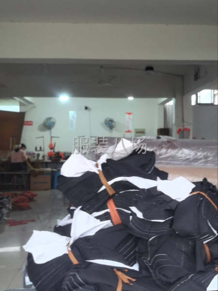 主做四号桥棉麻女装招车位-第2张图片