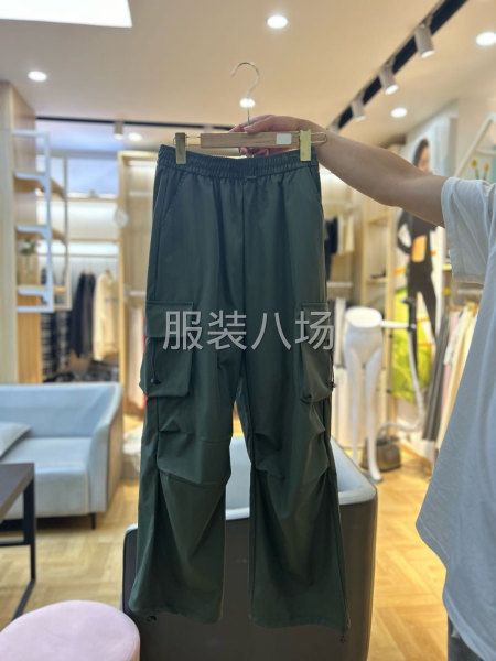货源充足，包吃包住，做女裤，常年不换款-第4张图片