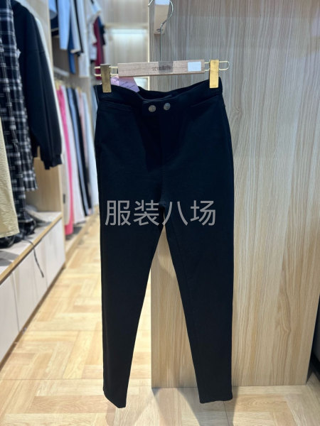 货源充足，包吃包住，做女裤，常年不换款-第3张图片