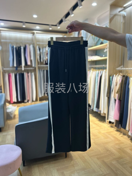 货源充足，包吃包住，做女裤，常年不换款-第5张图片
