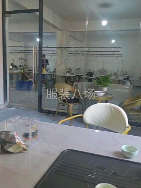 招聘服装相关职位-第1张图片