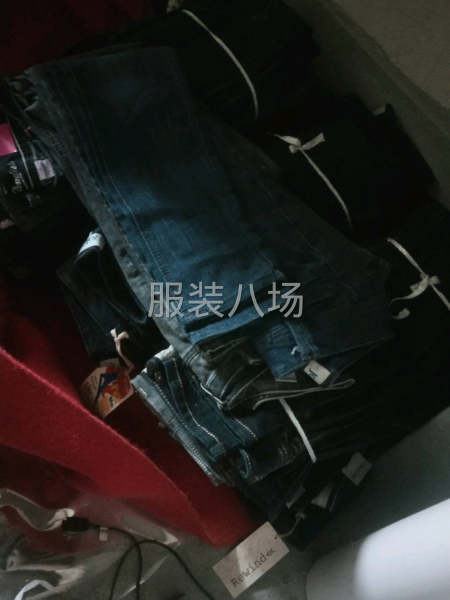 大连开发区某服装厂修货，4万件服装2万件牛仔，2万块钱杂款女-第3张图片