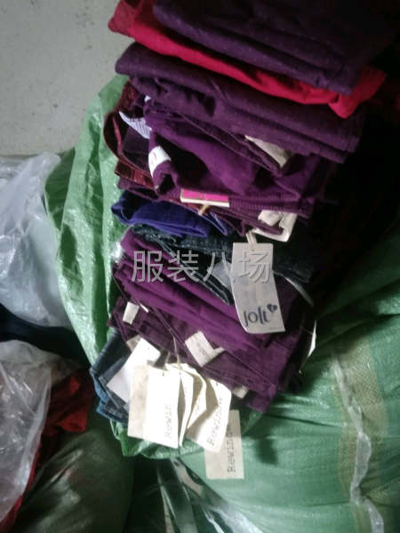 大连开发区某服装厂修货，4万件服装2万件牛仔，2万块钱杂款女-第5张图片
