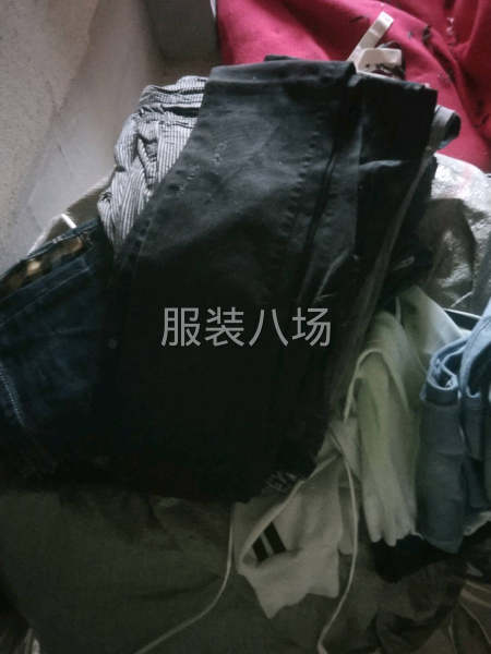 大连开发区某服装厂修货，4万件服装2万件牛仔，2万块钱杂款女-第4张图片