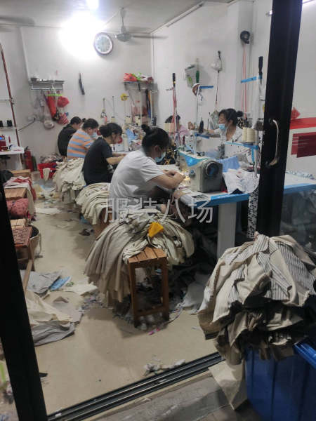 寻跑量女装衬衣-第1张图片