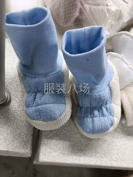 缝纫平机工人-第2张图片