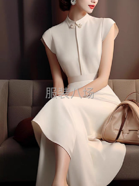 各种时尚女装-第7张图片