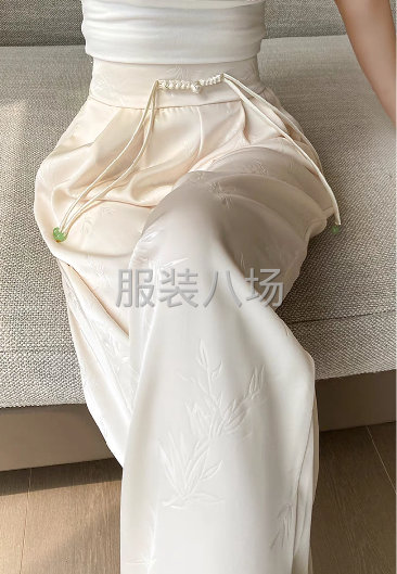 各种时尚女装-第4张图片