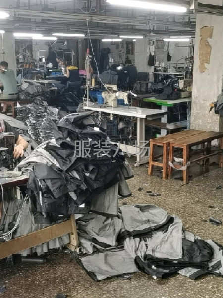 承接牛仔全品，杂款，急单，小单，出货快，牛仔裤，牛仔衣，锈花-第5张图片