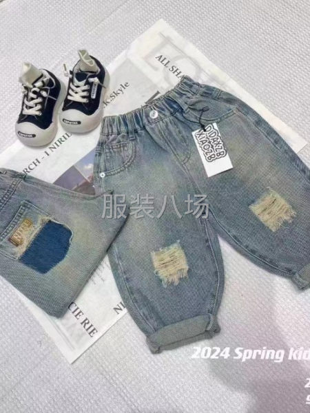 承接牛仔裤，休闲裤，工作服，校服加工-第1张图片