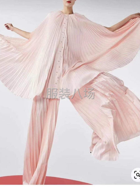 时尚三宅褶皱服装-第9张图片