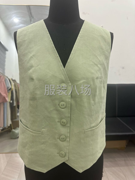 招聘服装车缝师傅-第1张图片