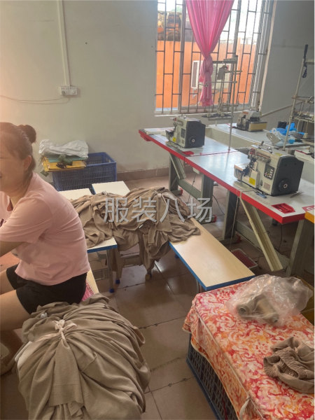 整件车位简单衬衣-第1张图片