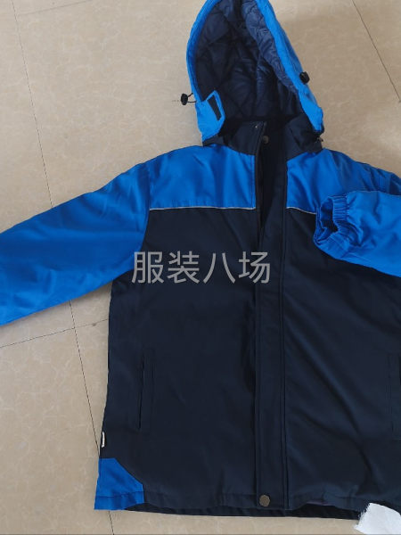 学生习绒服-第1张图片