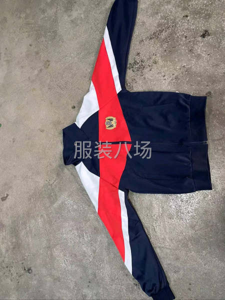 订单校服3000件，针织面料，马上可以上线-第1张图片