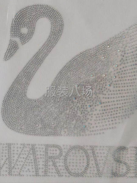 鞋服烫图烫钻-第1张图片