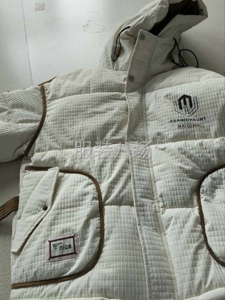本厂有里布。羽绒服跑胆布类的外发-第2张图片