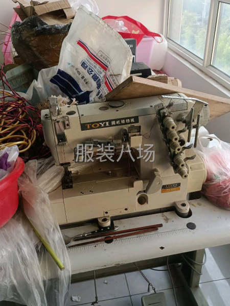 一台砍车，一台半自动五线美机，一台全自动四线拷边机-第3张图片