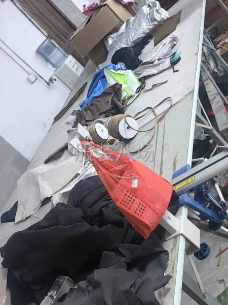 景树村服装厂转让，整厂，平车，砍边机，砍车，锅炉烫台，裁床等-第2张图片