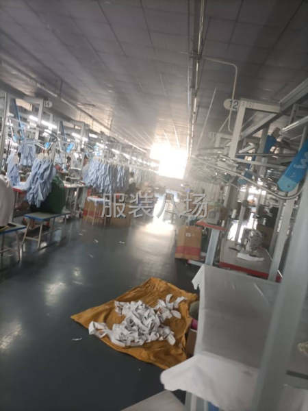 工厂不挑人，要有3-5年服装基础
湖北大型吊挂流水招工了：3-第3张图片