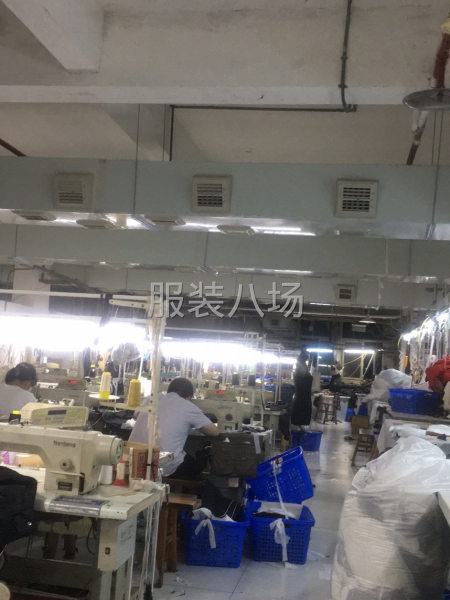 承接时尚女装-第7张图片