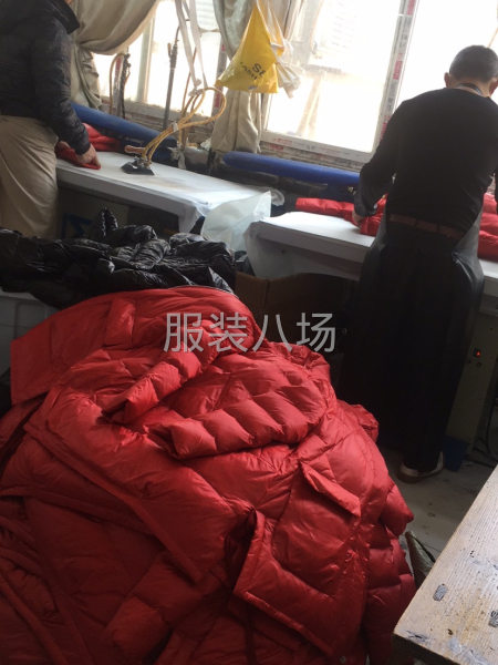 承接时尚女装-第3张图片
