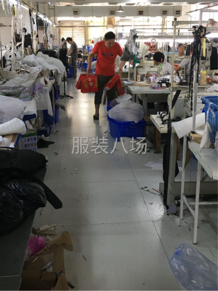承接时尚女装-第9张图片
