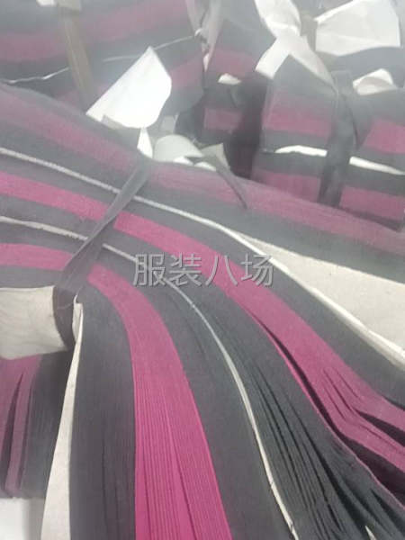 主要做四号桥衣服。牛仔。棉衣。衬衫。棉麻-第1张图片