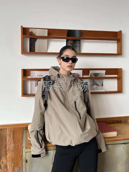 冲锋衣压胶服羽绒服生产工厂来图来样贴牌定制-第4张图片