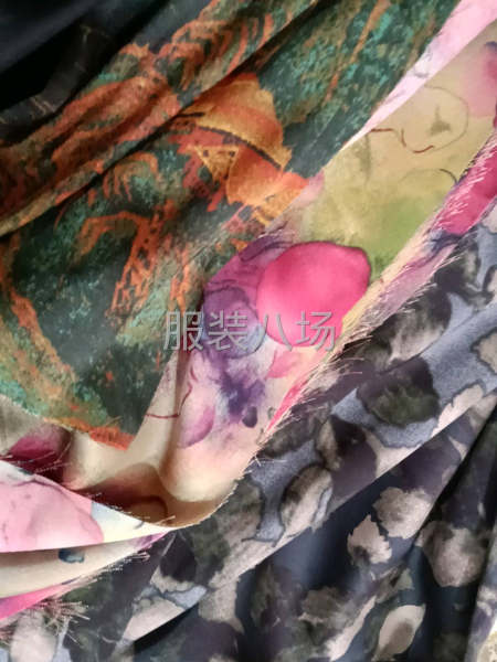 三個人找裁片，有多年的服裝經驗做事認真負責-第2張圖片