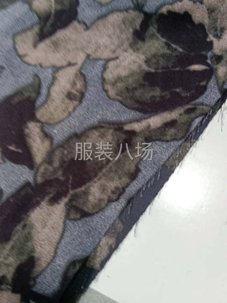 三個人找裁片，有多年的服裝經驗做事認真負責-第1張圖片