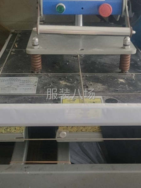 可以烫画及各种图案热转印，印花，字母烫钻等，全自动双工位-第1张图片