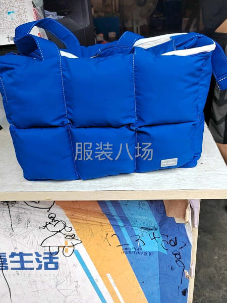 本厂主要生产加工，工具包，手提包，单肩包，冷藏包，帆布袋。-第5张图片