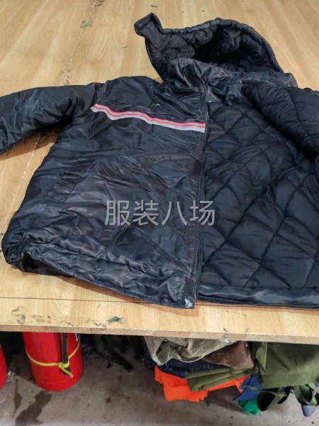 两款填棉服装，工期可适当放长。有跟单，交完货结清加工费-第1张图片
