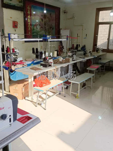 招聘缝纫机车工。整件车，流水工数名工序计件制。-第1张图片