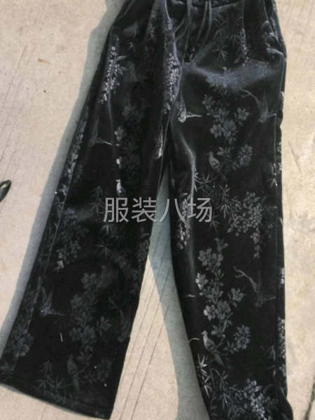 工龄18年，主做卫衣，卫裤，圆领衫，老太衫，简单的衬衫-第1张图片