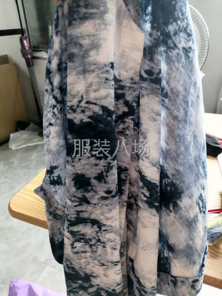 尾货联系我-第1张图片