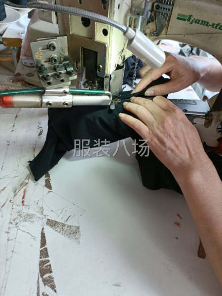 中山服装加工厂承接四针六线针织精品加工-第1张图片
