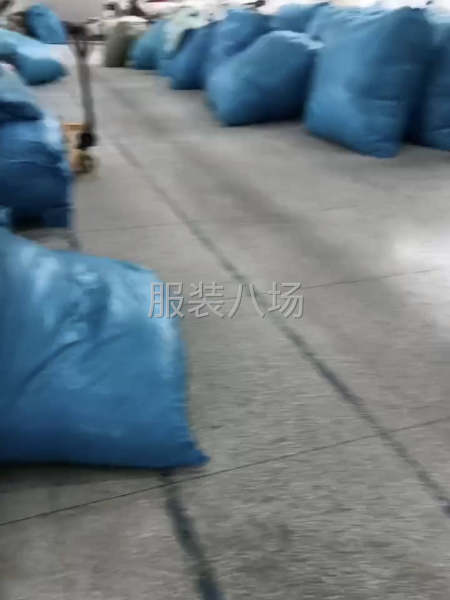 本厂现在把厂房一半分隔出租。厂房在二楼。有楼梯个电梯-第1张图片