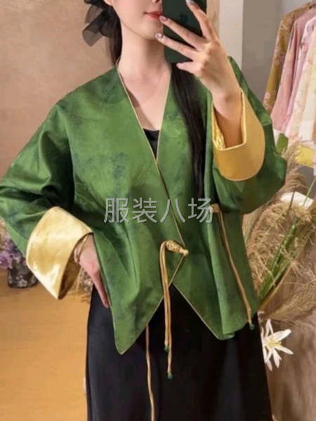 楼下干活 ，楼上住房 夫妻对三四个人都可以-第1张图片