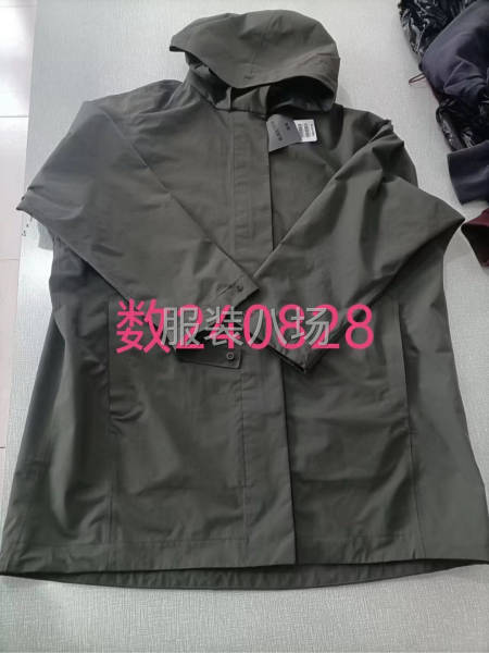 无缝压胶冲锋衣，夹克-第1张图片
