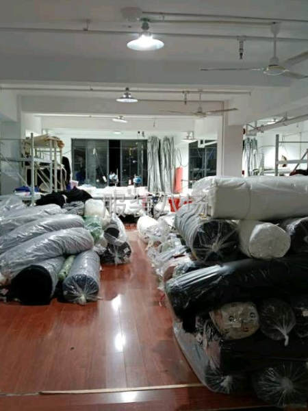 大量招上拉链，包后领条流水车位-第4张图片