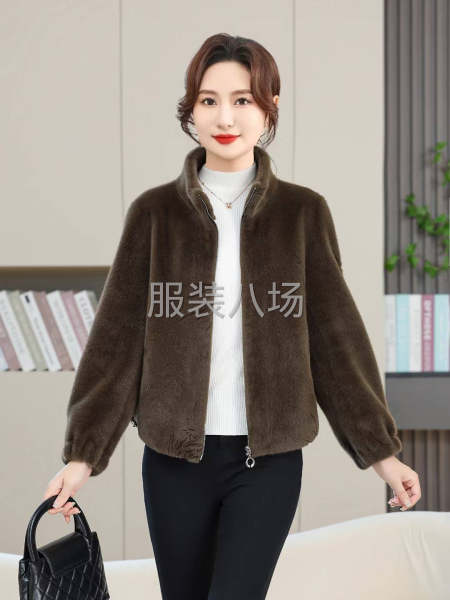 要求是熟练裘皮工-第1张图片