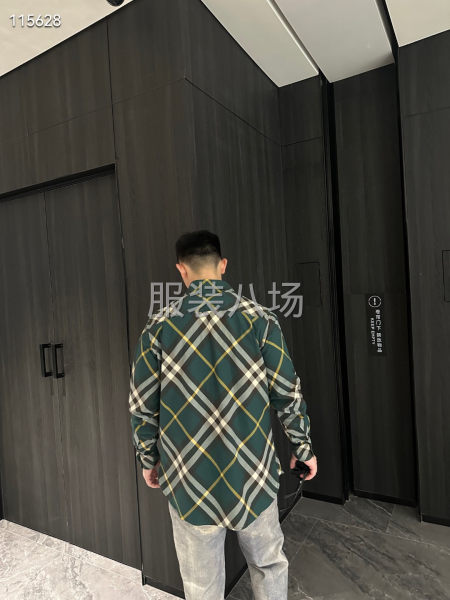 格纹衬衫工艺  腰部绣花-第2张图片