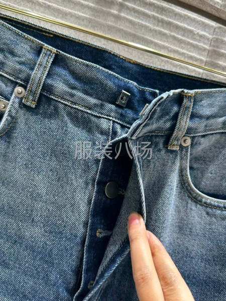 承接牛仔裤，小板裤加工-第4张图片